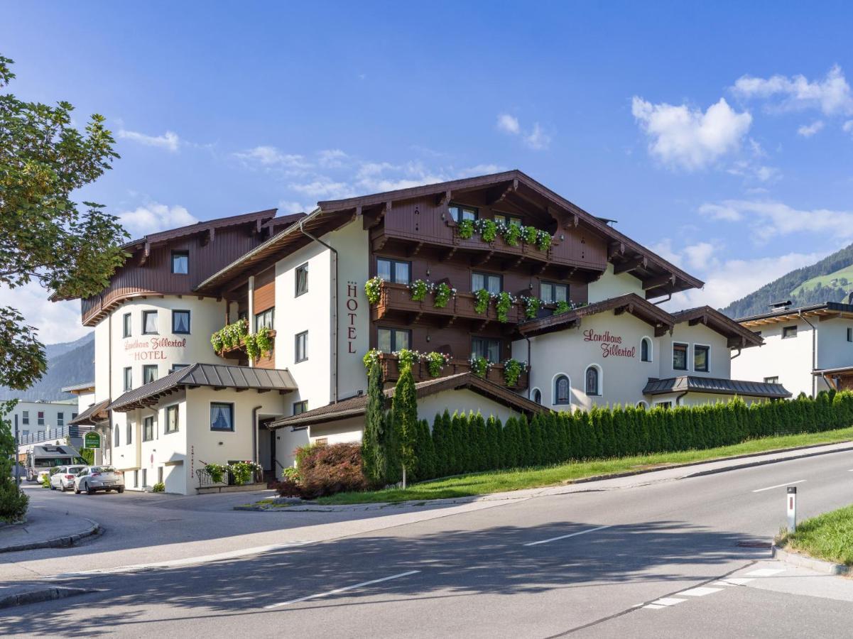 Hotel Landhaus Zillertal Fügen Exteriör bild