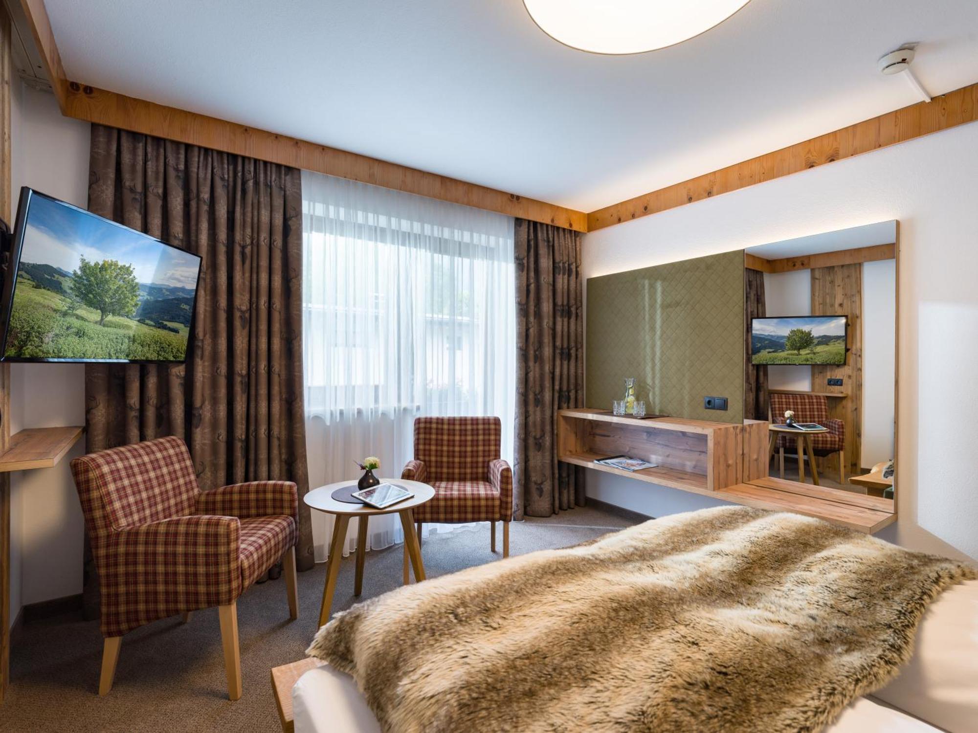 Hotel Landhaus Zillertal Fügen Exteriör bild
