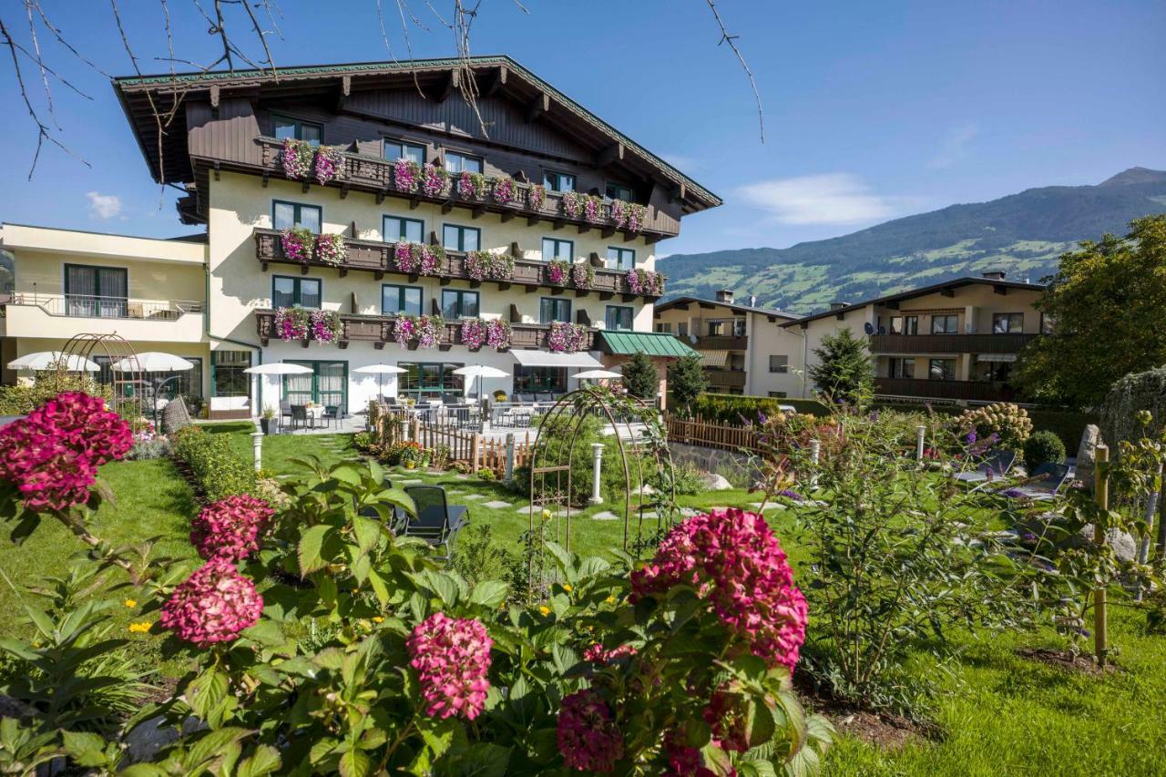 Hotel Landhaus Zillertal Fügen Exteriör bild